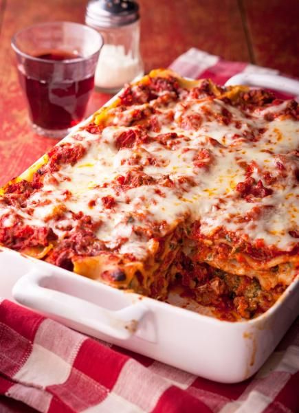Italian Recipes : Classic Lasagna | 99TravelTips